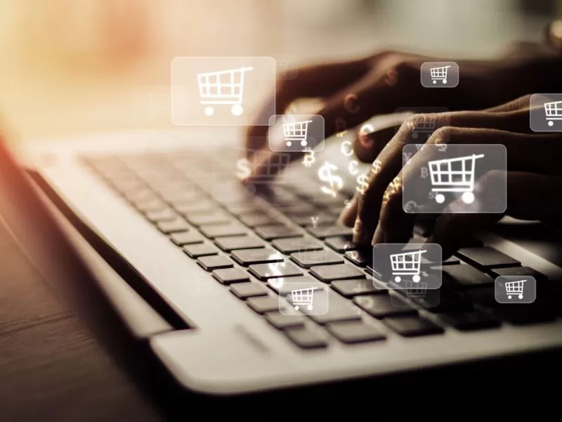 Có nên học Thương mại điện tử không? Cơ hội và thách thức của ngành là gì?